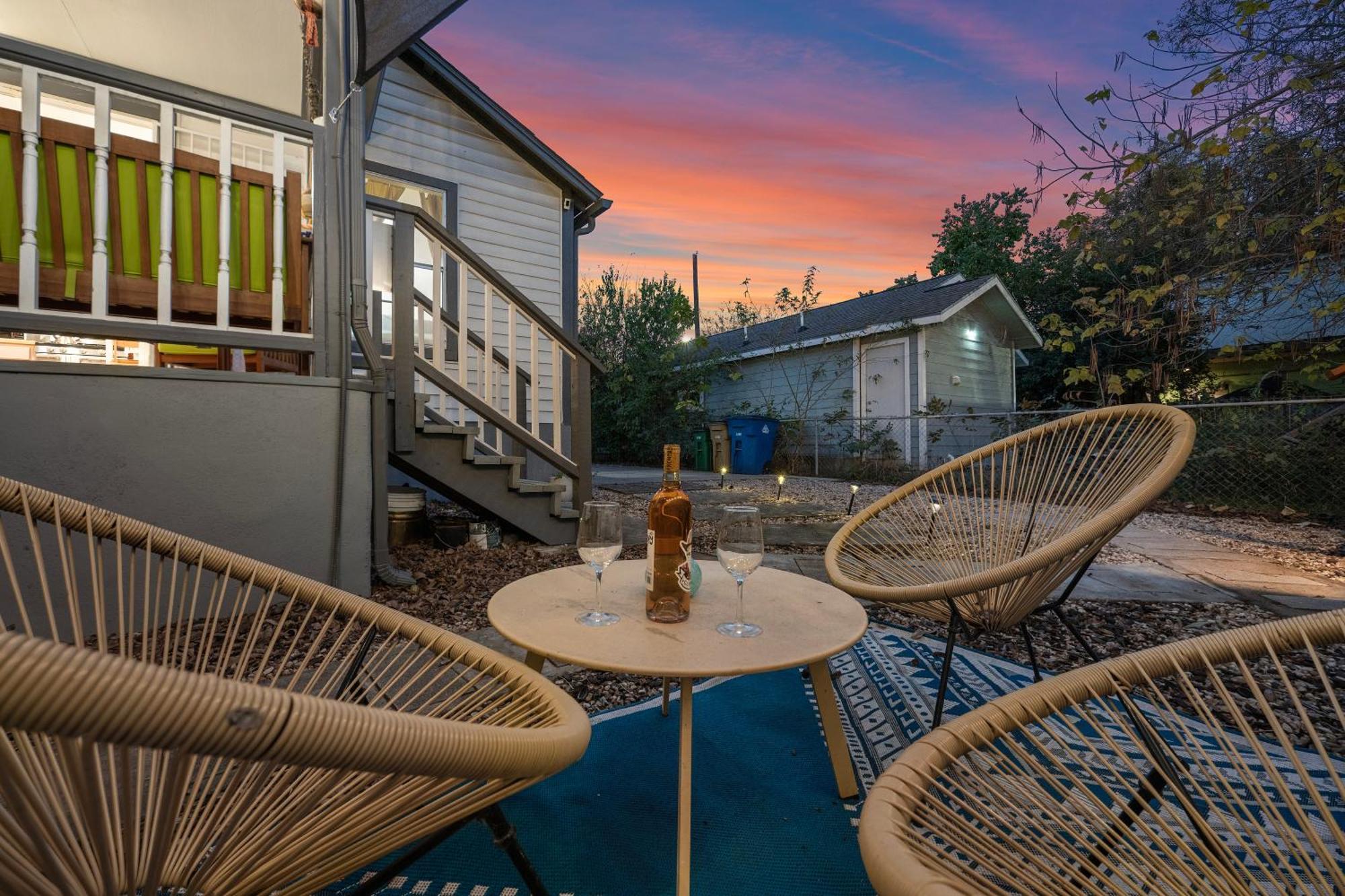 Stylish, Artsy Bungalow Central Eastside Austin Luaran gambar