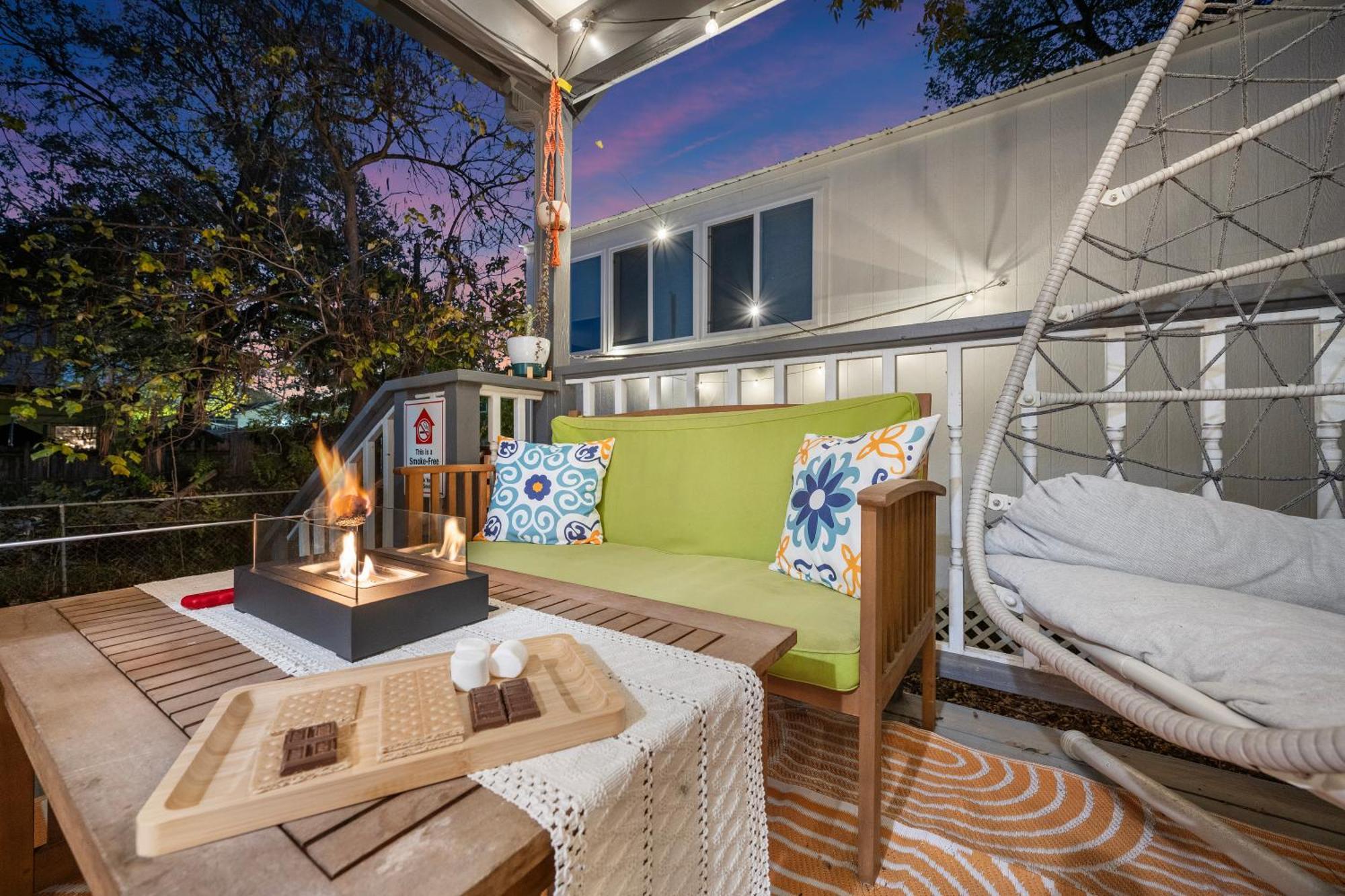 Stylish, Artsy Bungalow Central Eastside Austin Luaran gambar
